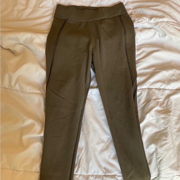 Aritzia thick pants/leggings - Picture 4 of 4